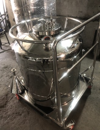 NON JACKETED PRESSURE VESSEL 100L