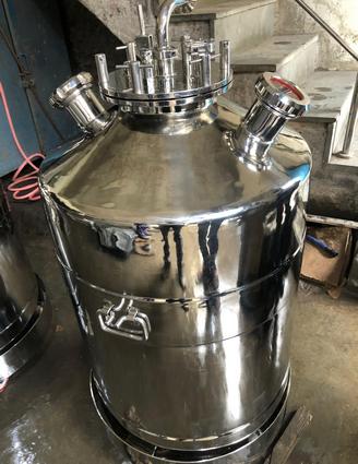 NON JACKETED PRESSURE VESSEL 100L